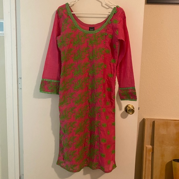 Aari Embroidered Kurti/Kurta Tunic - Size Medium - Hot Pink/Lime Green - Picture 1 of 6